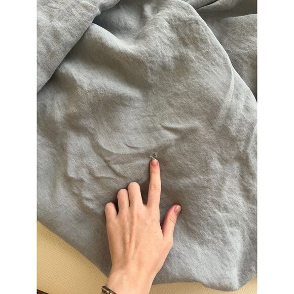 RH Stone Washed Belgian Linen King Duvet & Pillowcases - Pale Blue - Picture 4 of 7